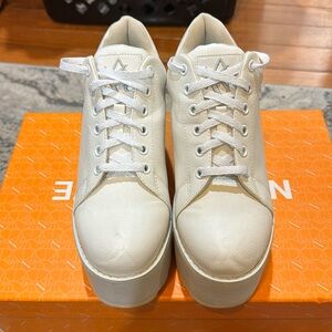 YRU WHITE PLATFORM SNEAKERS- US7